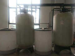 ����ĳ�����S偠tܛ��ˮ�O���֬���Q����